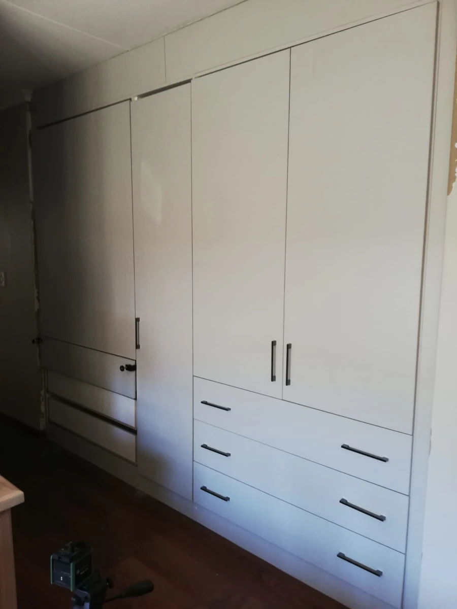 Centurion Built in Cupboards