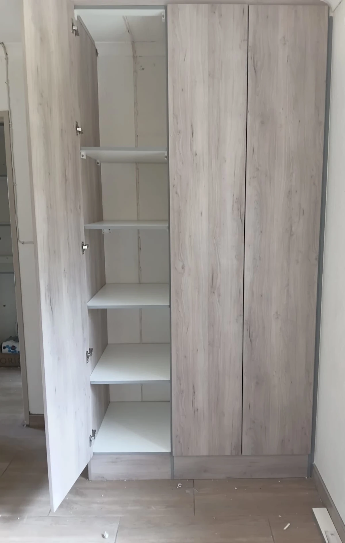 Centurion built in cupboards
